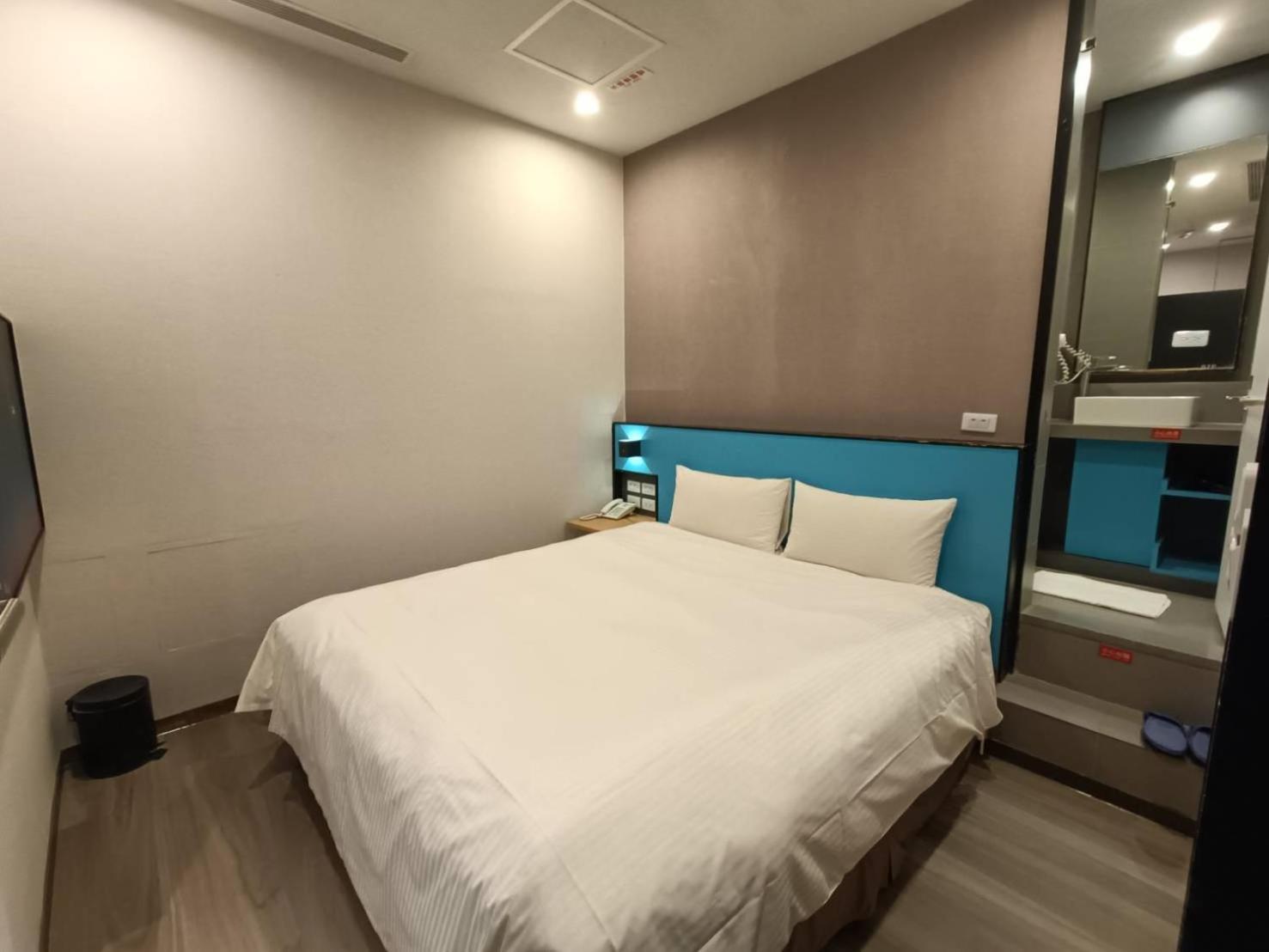Walker-Taoyuan Hotel Exterior photo